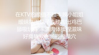 露脸母狗自慰口交