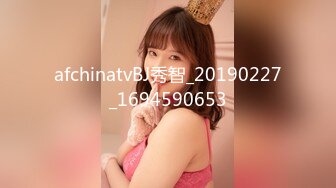 《高价VIP福利群泄密》性格活泼艺校身材非常顶的美乳白虎小美女【玉米】露脸私拍，塞跳蛋裸舞潮喷，各种高潮脸 (4)