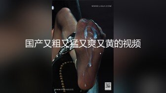 秃顶中年大叔幸福生活，两个嫩妹激情双飞，肉感身材无毛肥穴