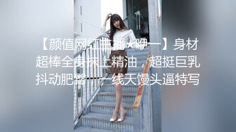 大屌哥又一次约操170CM性感漂亮的气质美女,这次美女把她的牌友闺蜜也带来一起体验双飞,翘着屁股轮流干!