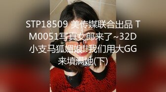 爱锻炼的女人腰就是好