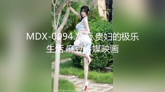 气质短发女孩高颜值出水洞很小，但是非常骚，巨怕疼，叫声不断