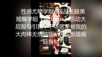 非主流小伙网购一个真人美女玩偶，附带操作指南，叫她干啥就干啥，小伙高兴坏了