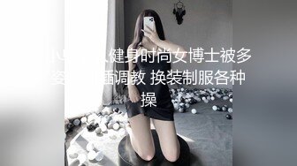 乖乖的黑丝少妇，无毛白虎逼很是性感，屁股白皙身材好，激情上位让小哥揉着奶子抽插还要吃吃奶子，精彩刺激