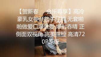 极品熟女 小伙子约艹韵味十足的熟女，战况异常激烈，叫声超大声，还是熟女玩得开呀