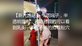 真实小夫妻居家操逼，甜美小骚货，扶着屌舔了起来，张开双腿爆插骚穴，后入猛顶奶子晃动，骑在身上蠕动，从下往上视角