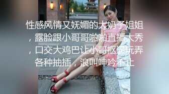 商场女厕全景偷拍骚气少妇抽着烟撒着尿 霸气肉穴肥嘟嘟小肚子